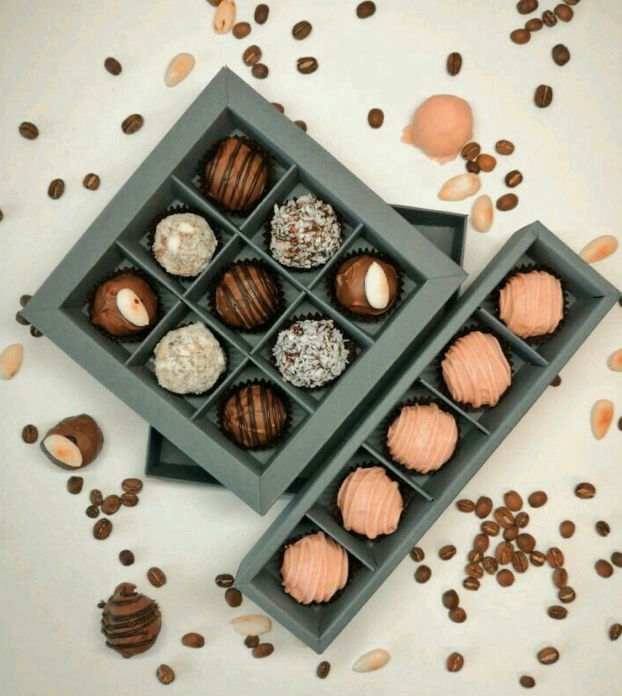 Almond Milk Chocolate Truffle Box/9pcs