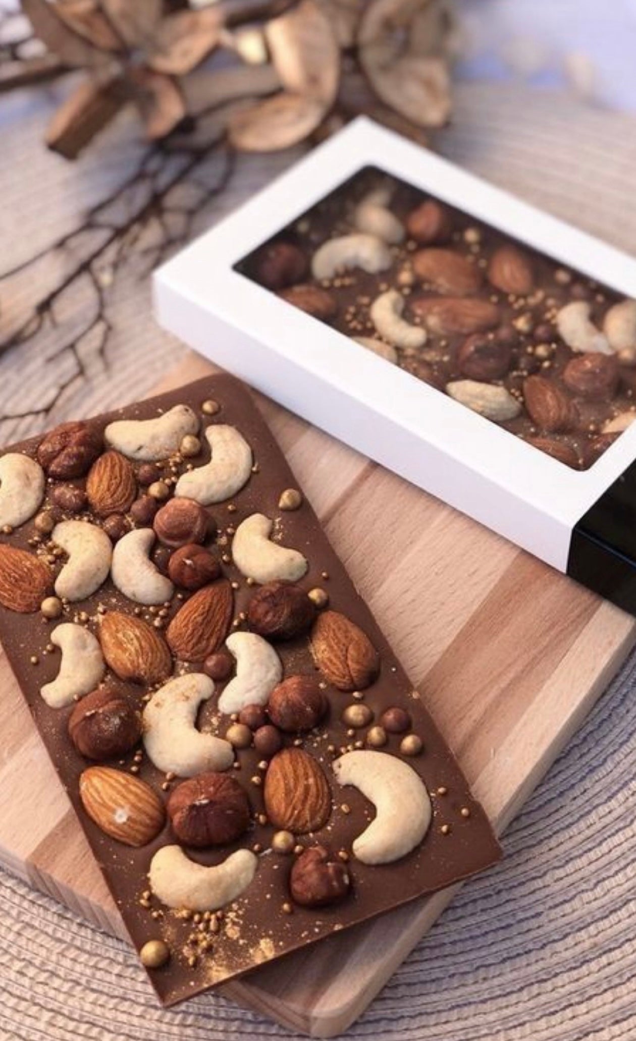 Nuts Chocolate Bar